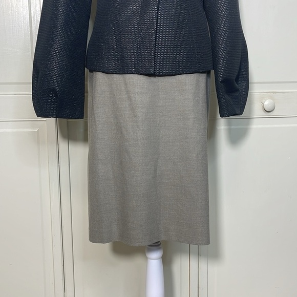 Doncaster 2Pc Women’s Suit Skirt Sz 8 Black Beige Embellished Collarless Career - Picture 3 of 16